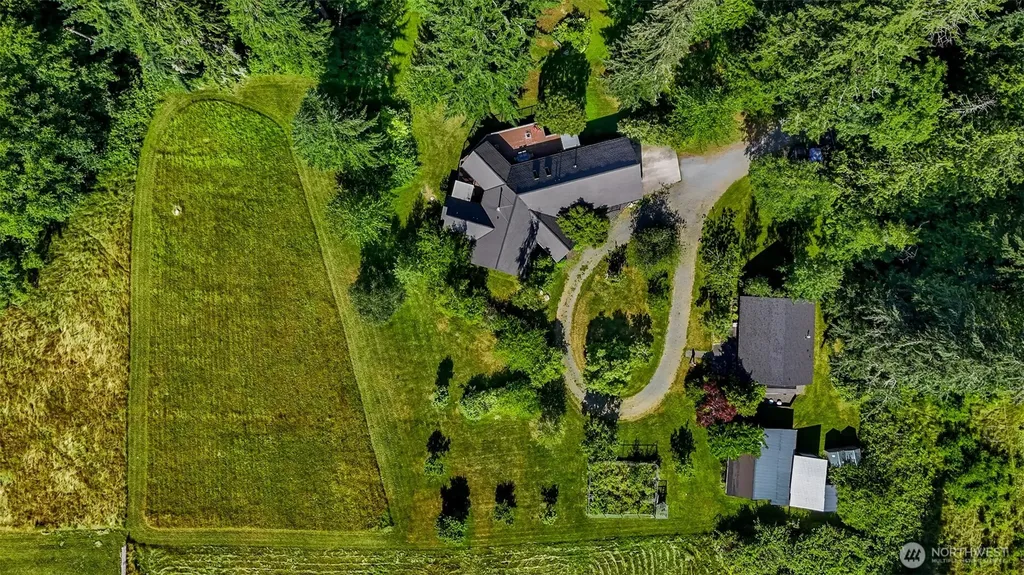 6701 Holst Road Clinton WA 98236