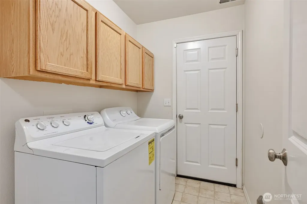 20454 137th Avenue SE Kent WA 98042