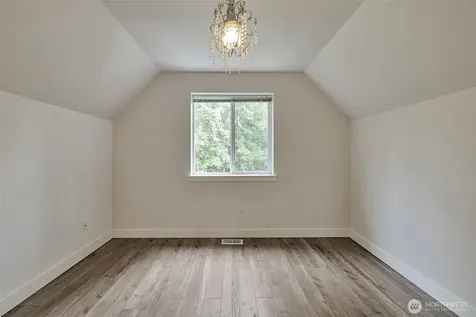 20454 137th Avenue SE Kent WA 98042