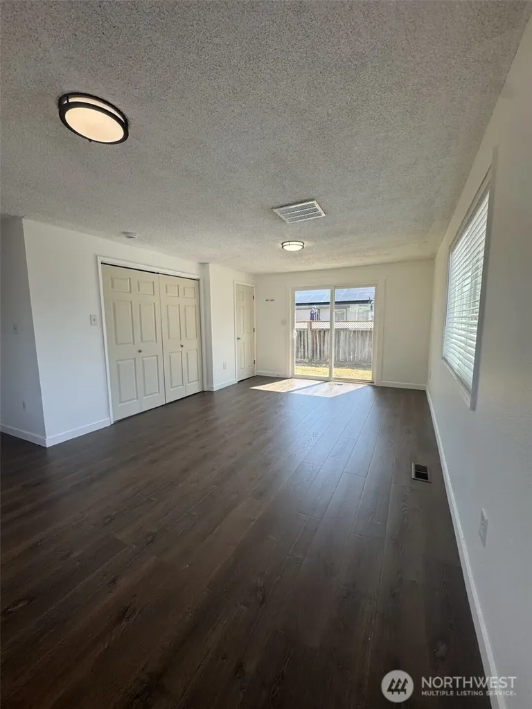 7139 S Tyler Street Court Tacoma WA 98409