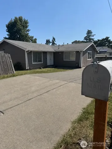 7139 S Tyler Street Court Tacoma WA 98409