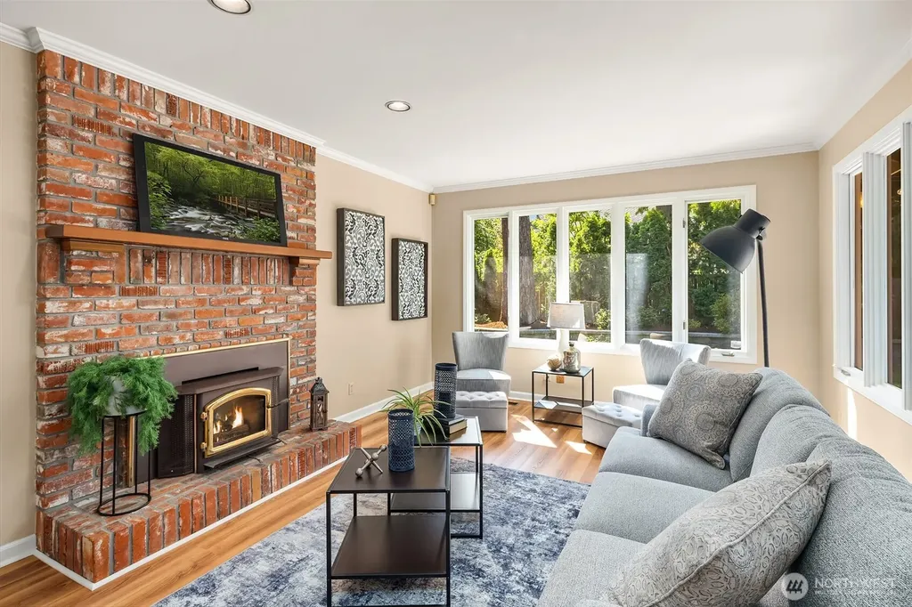 2521 227th Place NE Sammamish WA 98074