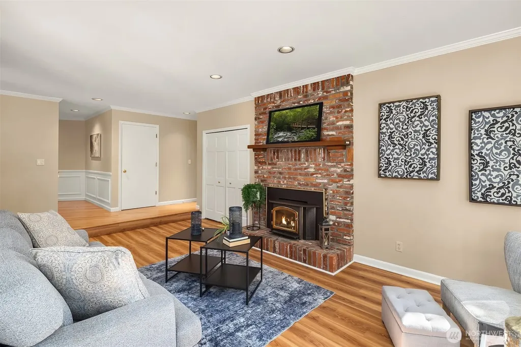 2521 227th Place NE Sammamish WA 98074