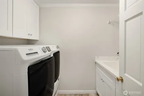 2521 227th Place NE Sammamish WA 98074