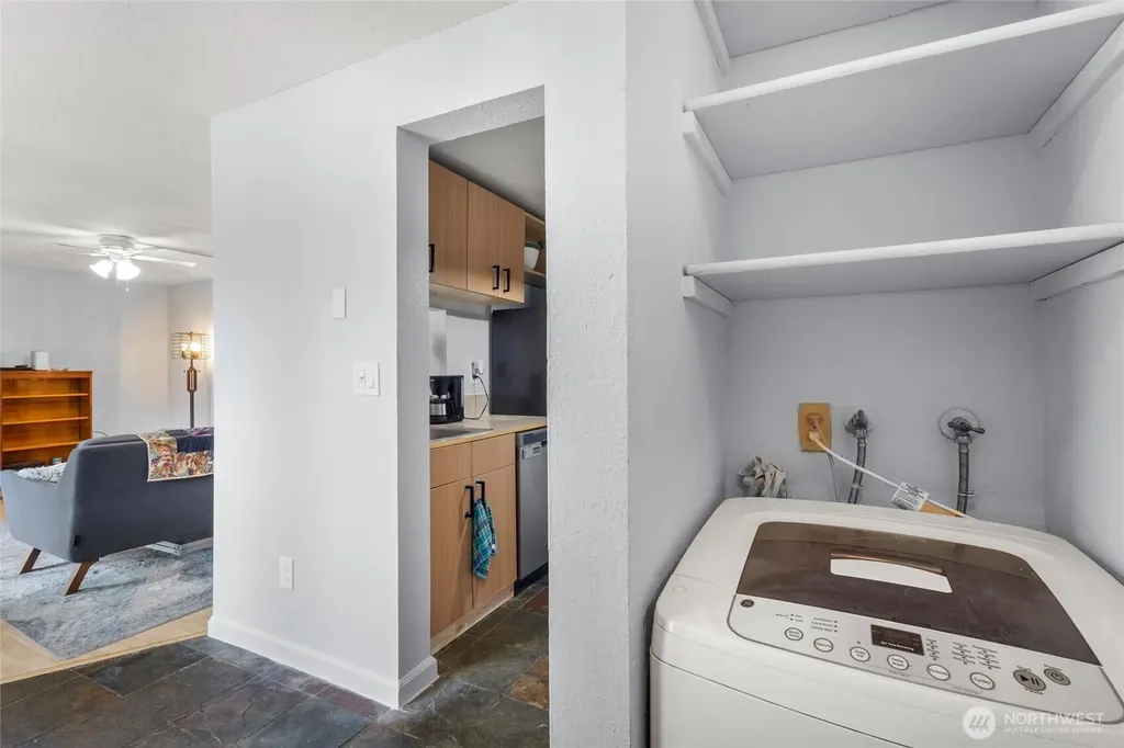 32304 4th Place S Federal Way WA 98003