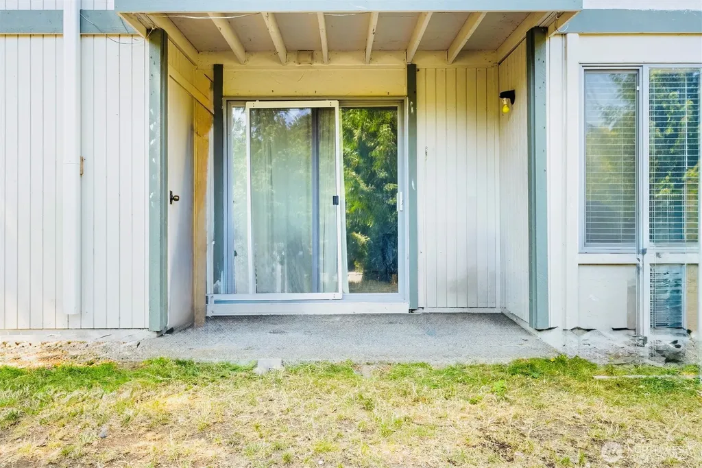 32304 4th Place S Federal Way WA 98003