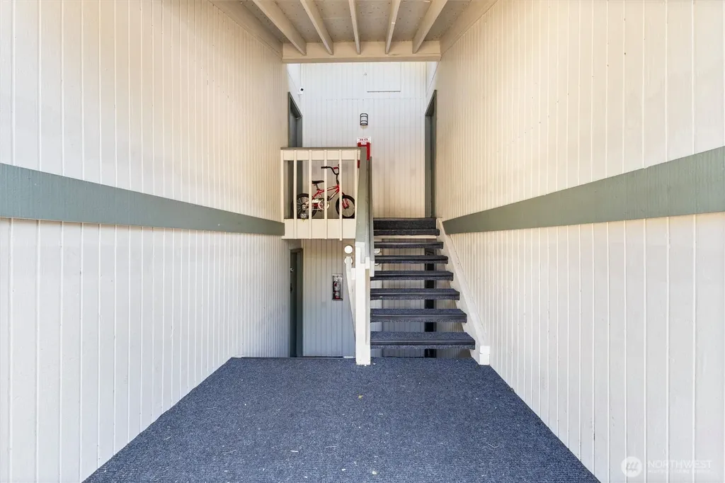 32304 4th Place S Federal Way WA 98003