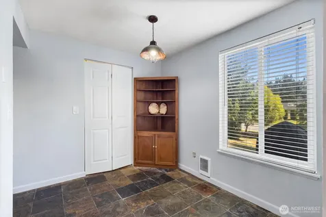 32304 4th Place S Federal Way WA 98003