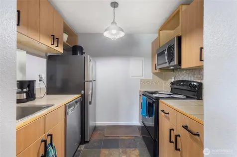 32304 4th Place S Federal Way WA 98003