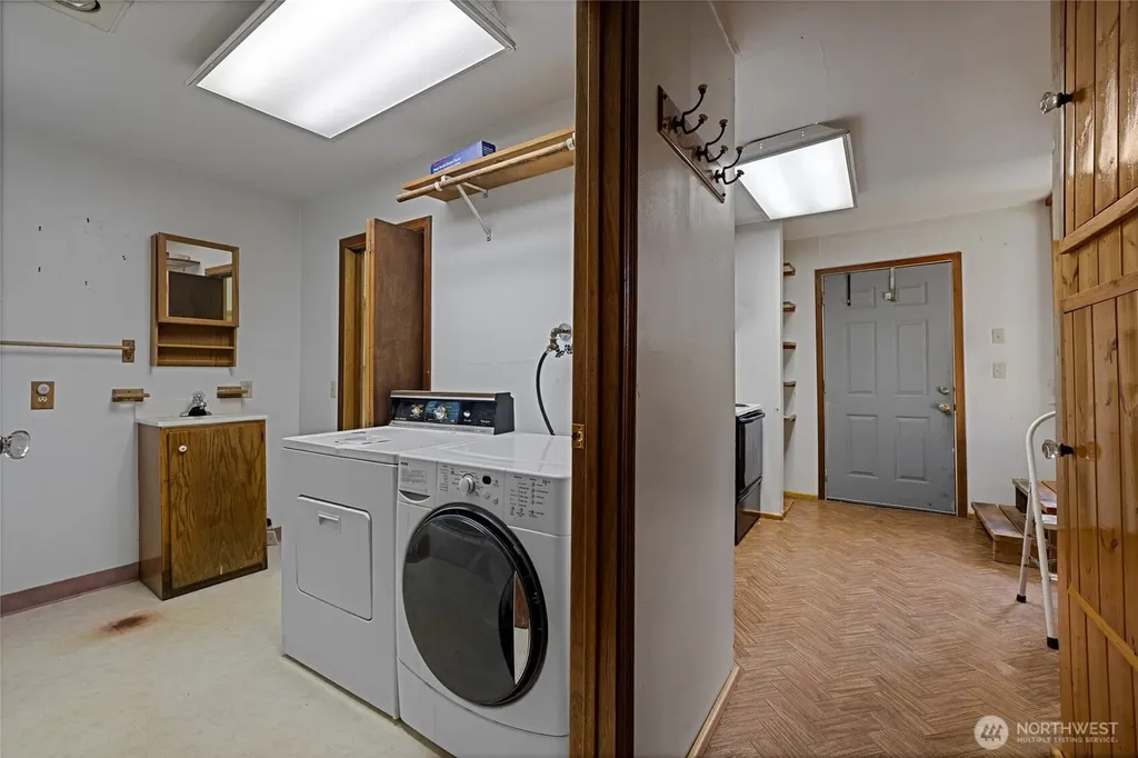 11413 501st Street E Eatonville WA 98328