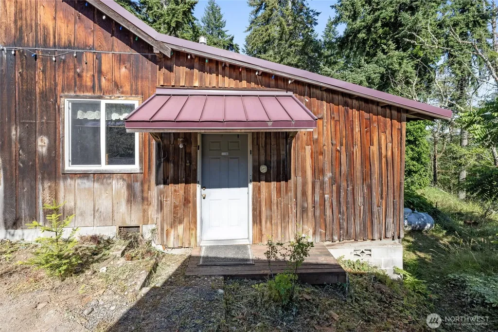 11413 501st Street E Eatonville WA 98328