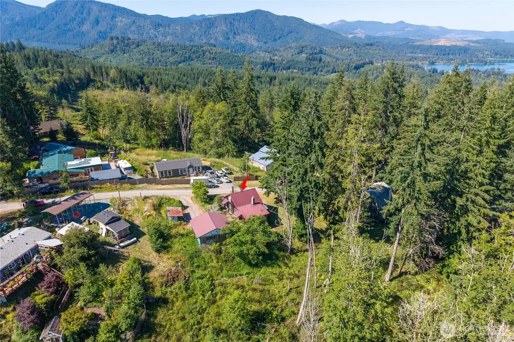 11413 501st Street E Eatonville WA 98328
