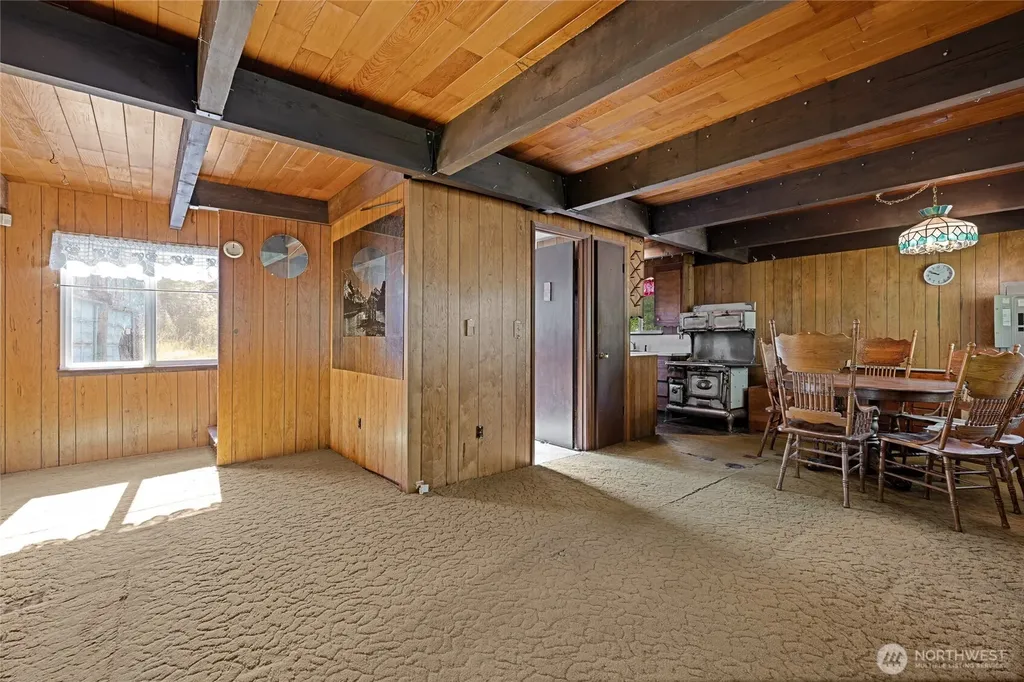 11413 501st Street E Eatonville WA 98328