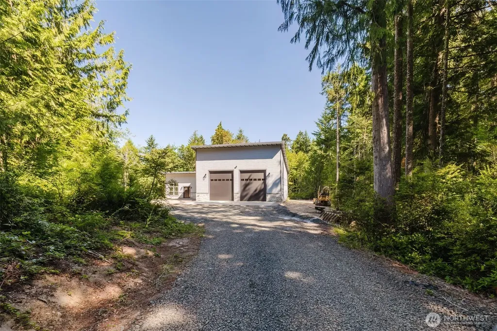 5170 SE Lars Hanson Port Orchard WA 98367