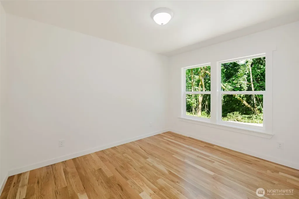5170 SE Lars Hanson Port Orchard WA 98367