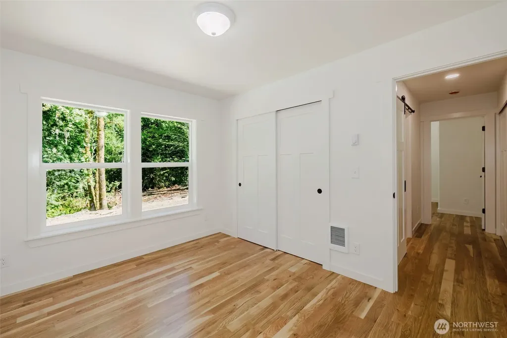 5170 SE Lars Hanson Port Orchard WA 98367