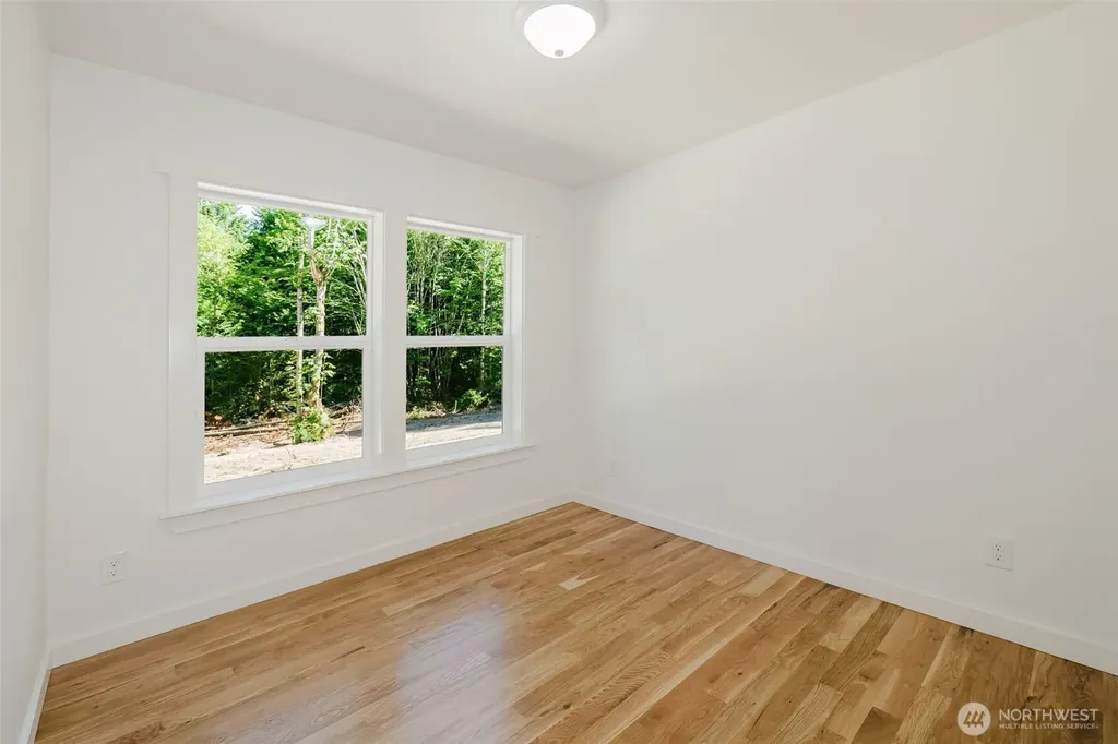 5170 SE Lars Hanson Port Orchard WA 98367