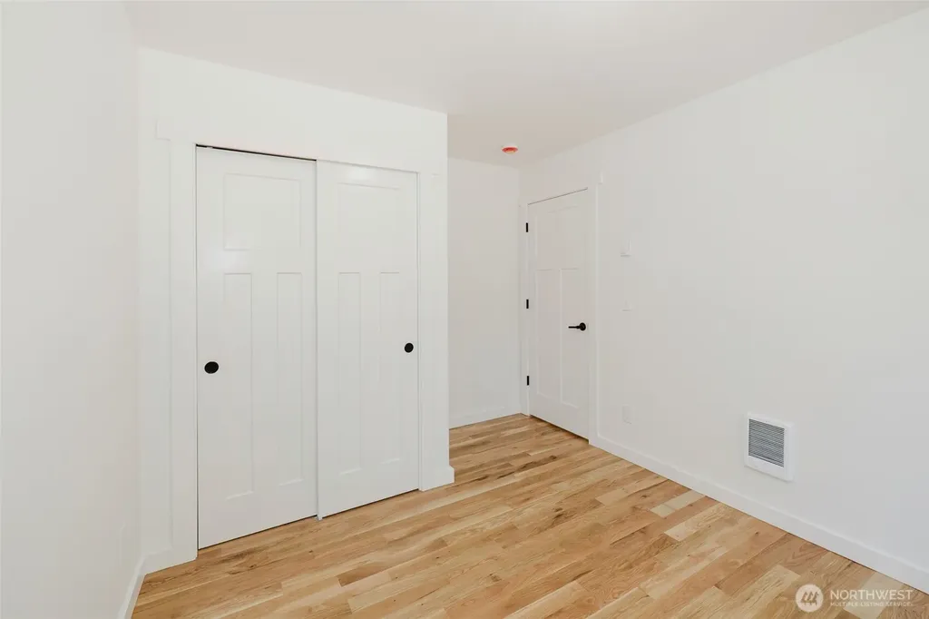 5170 SE Lars Hanson Port Orchard WA 98367