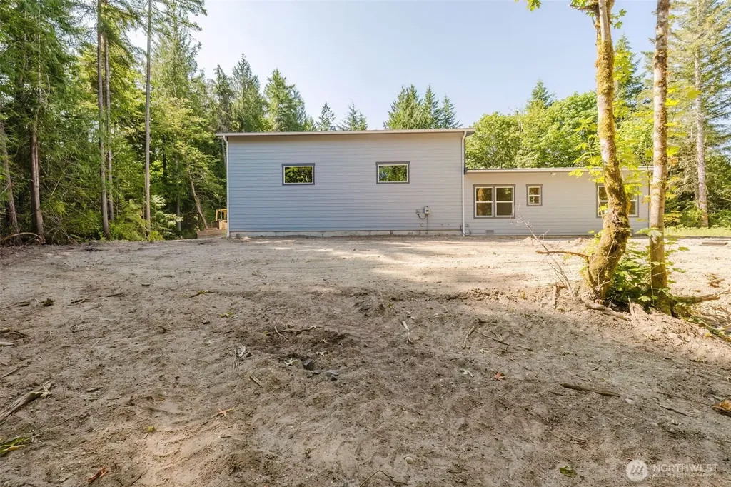5170 SE Lars Hanson Port Orchard WA 98367