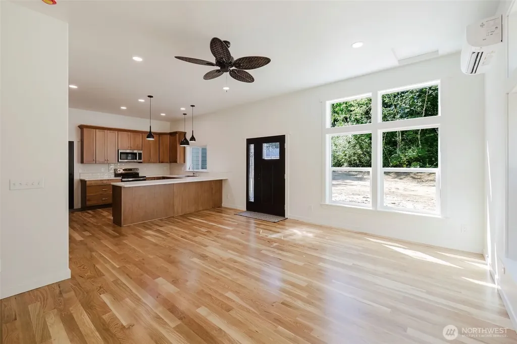 5170 SE Lars Hanson Port Orchard WA 98367