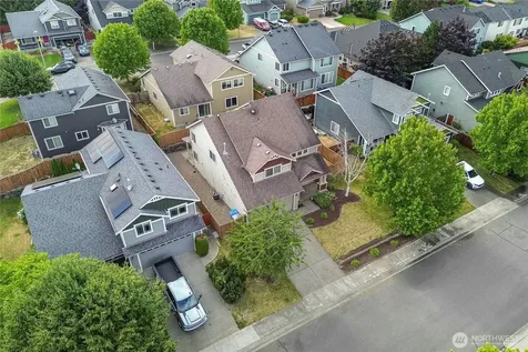 17210 139th Avenue E Puyallup WA 98374