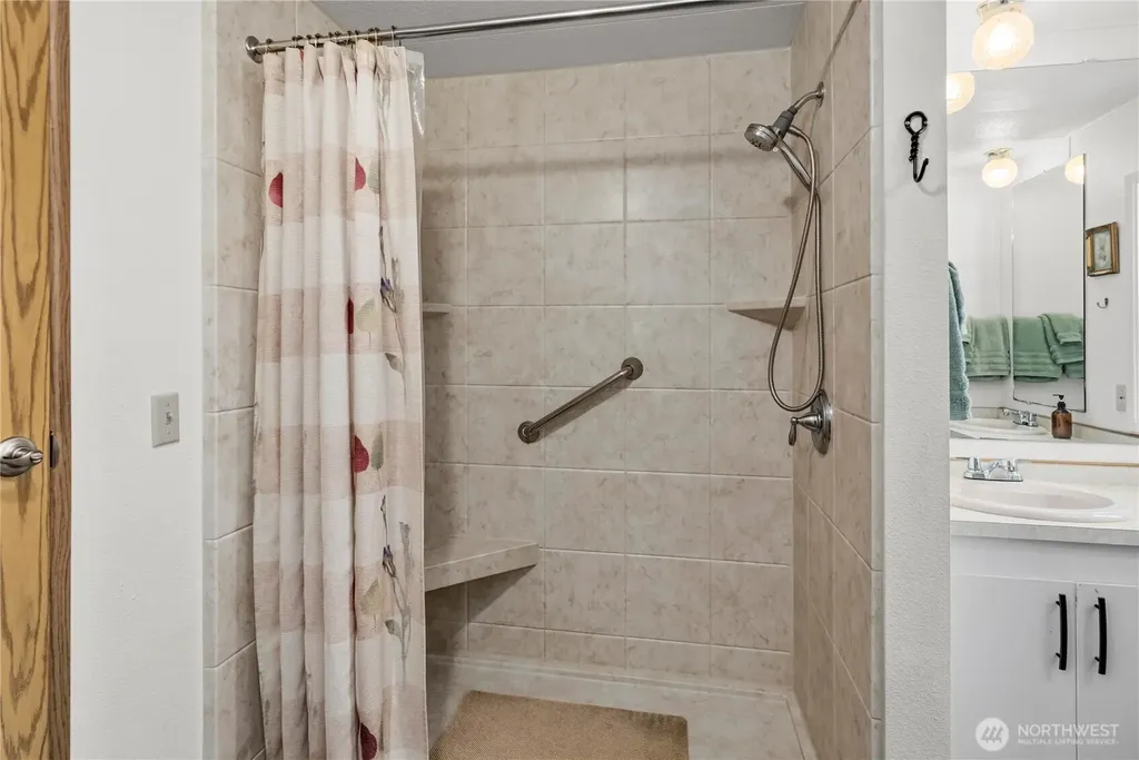 4806 Cushman Road NE Olympia WA 98506