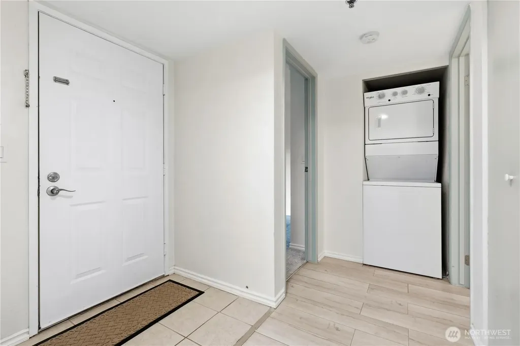 25005 98th Place S Kent WA 98030