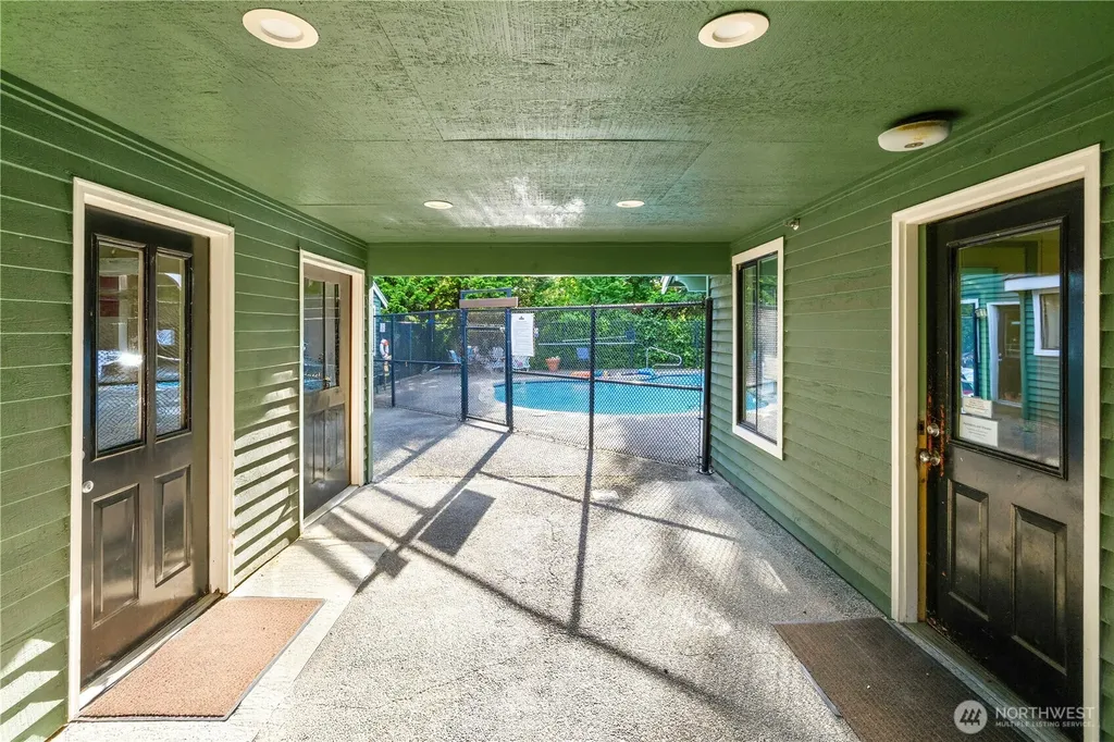 25005 98th Place S Kent WA 98030