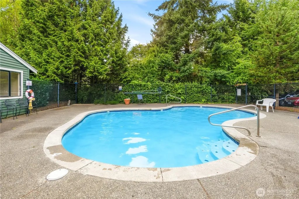 25005 98th Place S Kent WA 98030