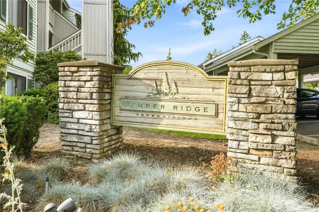 25005 98th Place S Kent WA 98030