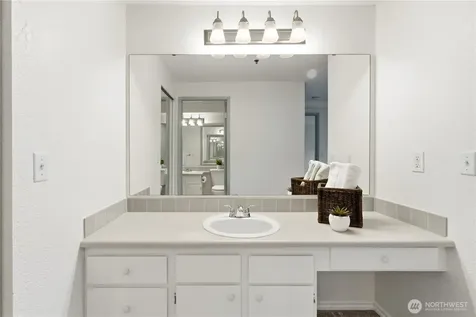 25005 98th Place S Kent WA 98030