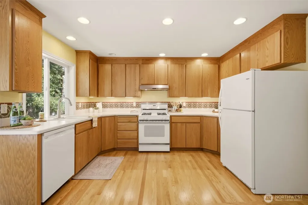 403 Sheridan Place Steilacoom WA 98388