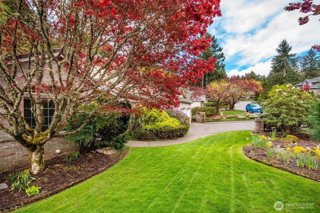 403 Sheridan Place Steilacoom WA 98388