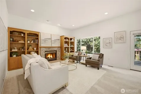 403 Sheridan Place Steilacoom WA 98388