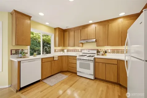 403 Sheridan Place Steilacoom WA 98388