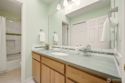 403 Sheridan Place Steilacoom WA 98388