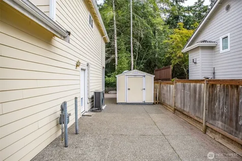 403 Sheridan Place Steilacoom WA 98388