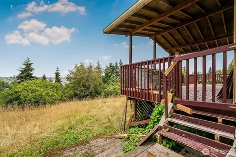 675 Vesper Way Camano Island WA 98282