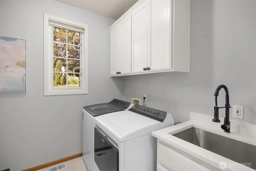 17033 NE 108th Way Redmond WA 98052