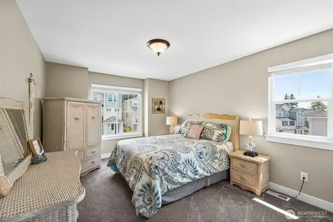Edgewood WA 98371