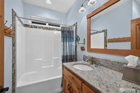12369 S Shugart Flats Road Leavenworth WA 98826
