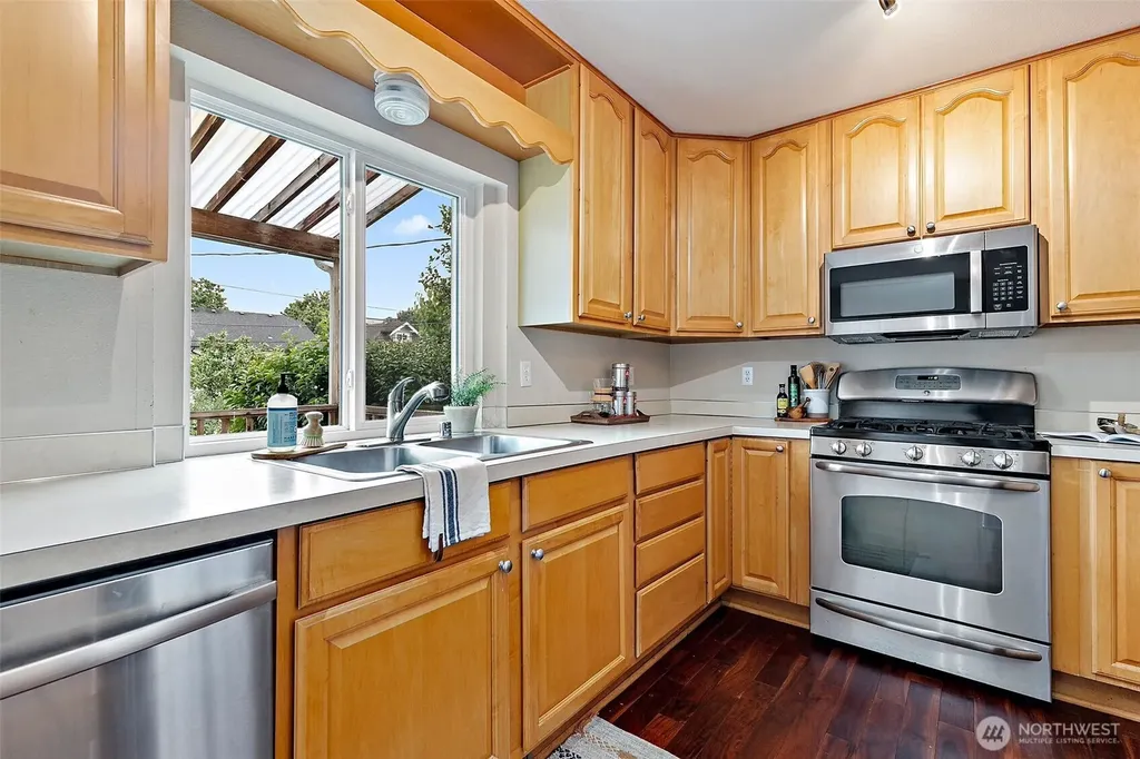 3010 N 8th Street Tacoma WA 98406