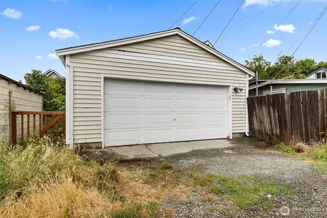 3010 N 8th Street Tacoma WA 98406
