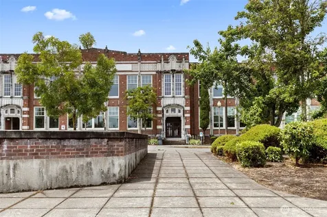 3010 N 8th Street Tacoma WA 98406