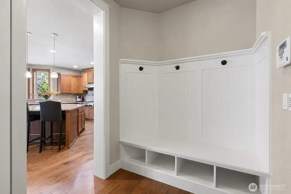 10082 240th Avenue NE Redmond WA 98053