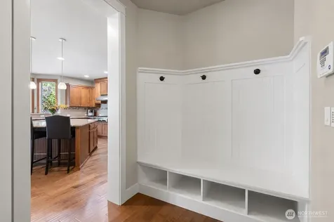 10082 240th Avenue NE Redmond WA 98053