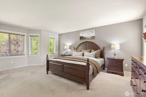 10082 240th Avenue NE Redmond WA 98053