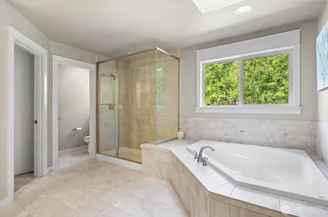 10082 240th Avenue NE Redmond WA 98053
