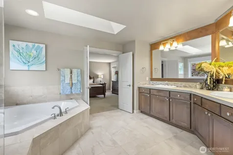 10082 240th Avenue NE Redmond WA 98053