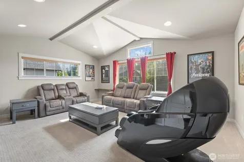 10082 240th Avenue NE Redmond WA 98053